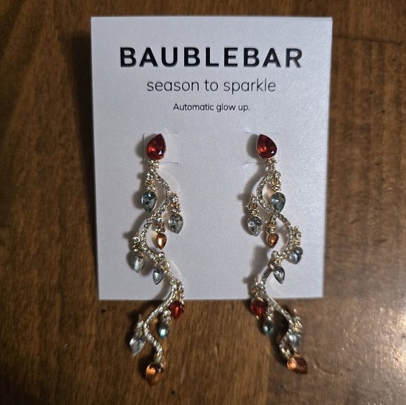 BaubleBar Christmas Earrings - Picture 1 of 2